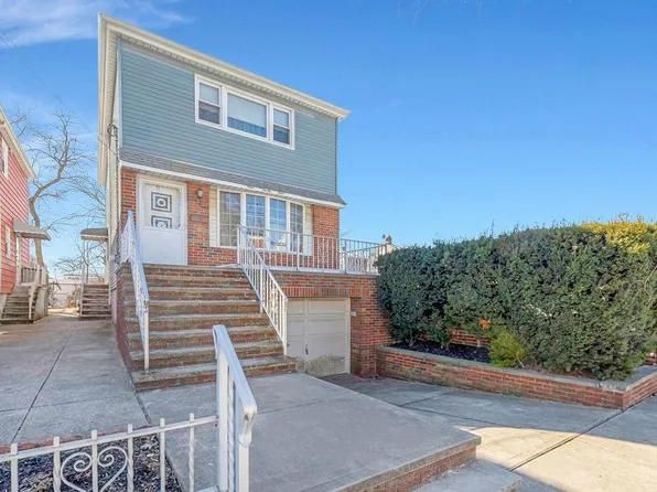 134 West 49th Street image 1 of 30