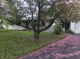 6650 Cross Rd, Hudson, NY 12534