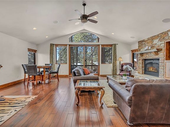 3rd image of 797 Rosewood Cir