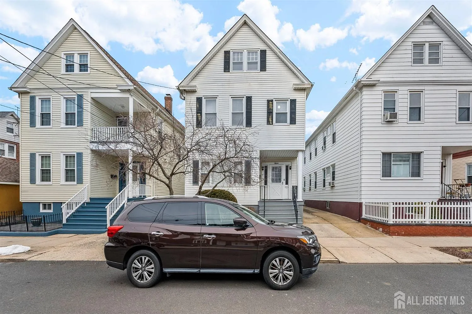 2 bed, 1.0 bath, $2,200 — Photo 1