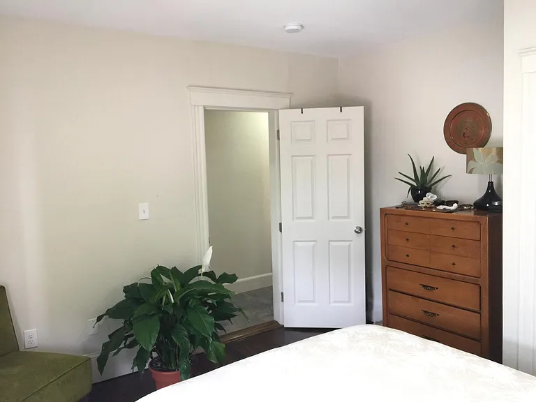 Bedroom entry
