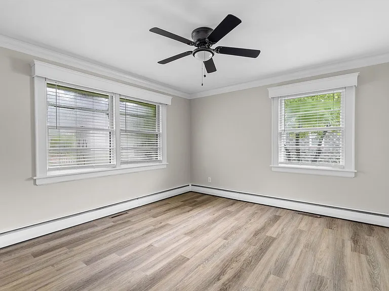 4200 Dartmouth St — Photo 14