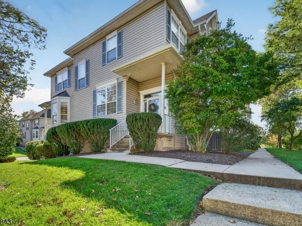 2 Clearbrook Ln, Raritan Twp., NJ 08822