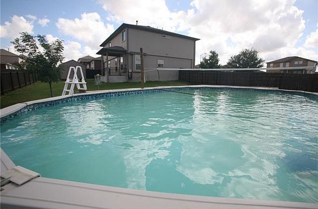 1st image of 442 Buckingham Dr