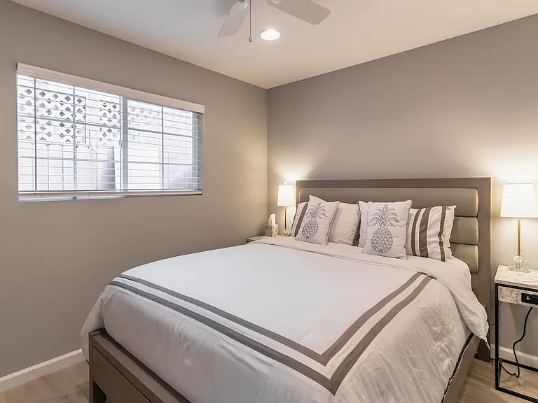 179 Fair Oaks Ave — Photo 14
