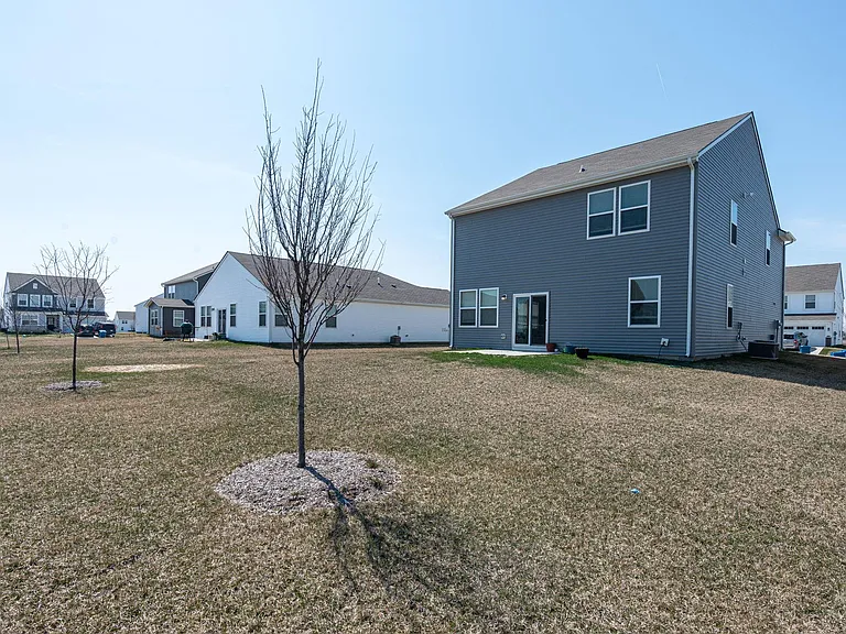 2519 Dixon Creek Dr — Photo 35