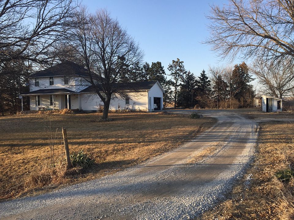 2nd image of 1846 County Road 14 Blvd
