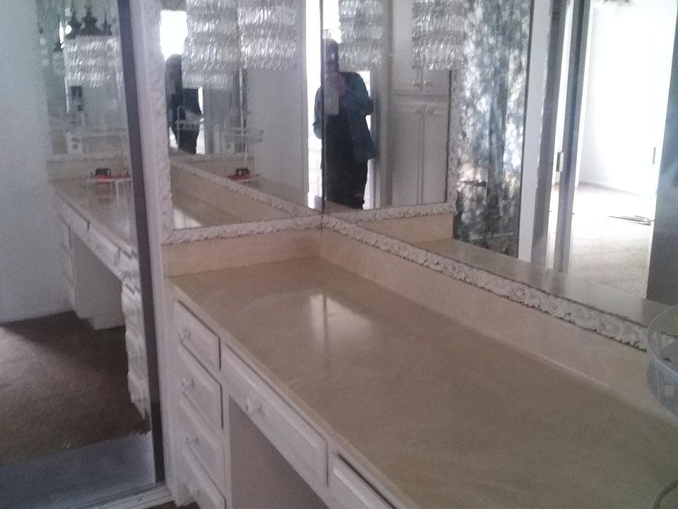 1st image of 402 S Oakland Ave APT 3