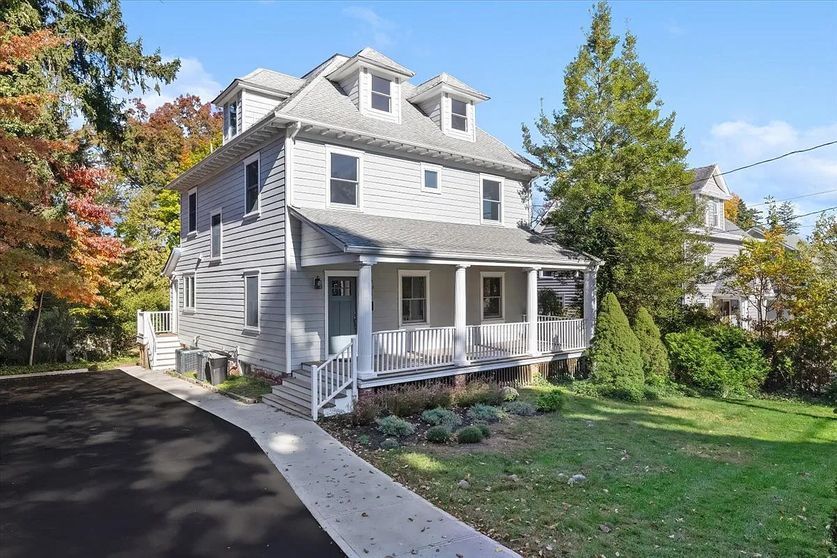 5 bed, 2.5 bath, $6,500 — Photo 1