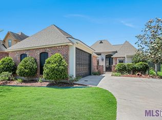 8814 Foxgate Dr, Baton Rouge, LA 70809