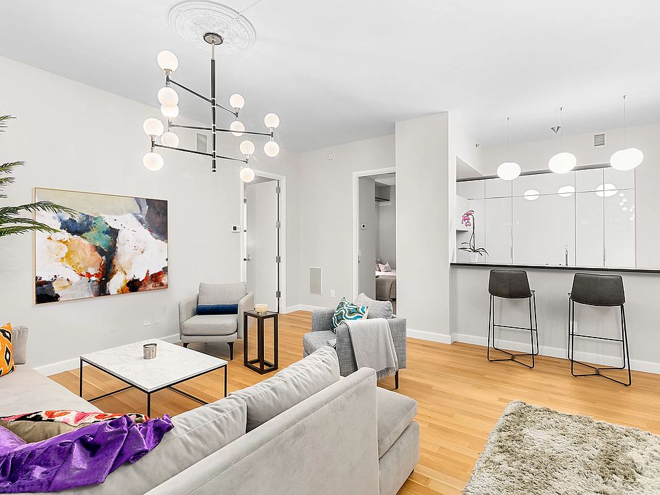1st image of 240 Park Ave S APT 5C