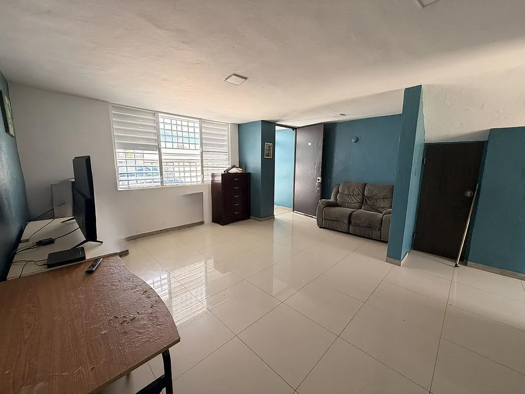 3 bed, 1.0 bath, 1020 sqft, $1,200 — Photo 3