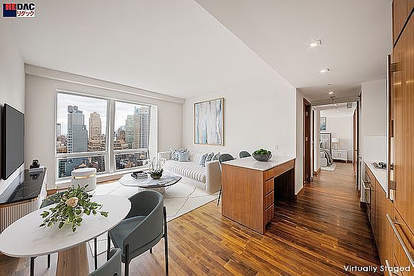 1st image of 400 5th Ave APT 33F