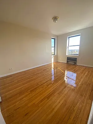 Rented by Voro Purple LLC | media 3