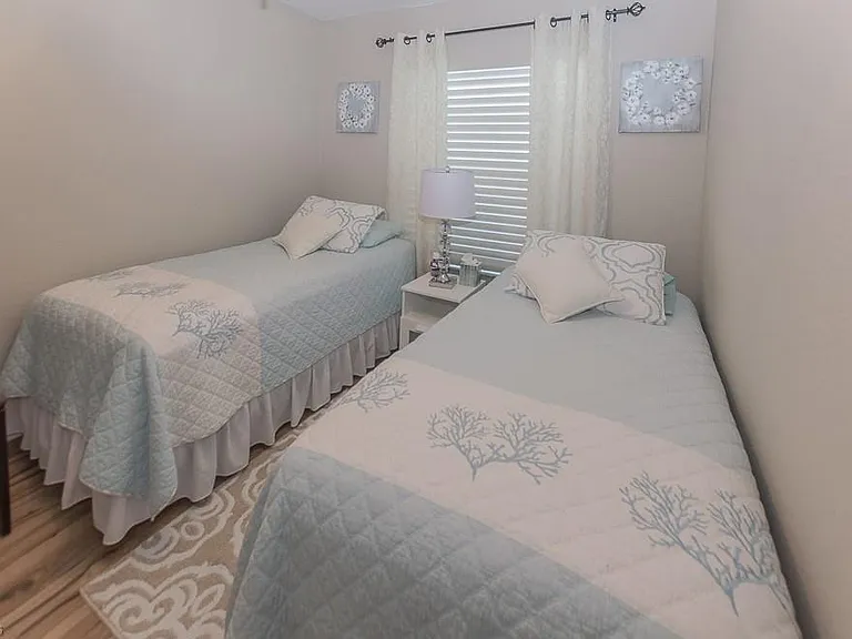 960 Partridge Cir #1-202 — Photo 12