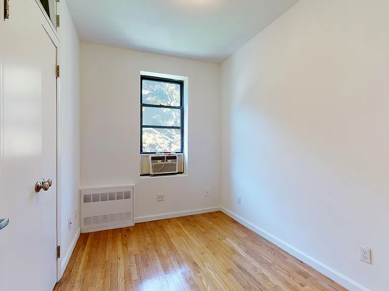 417 E 65th St #17 — Photo 8