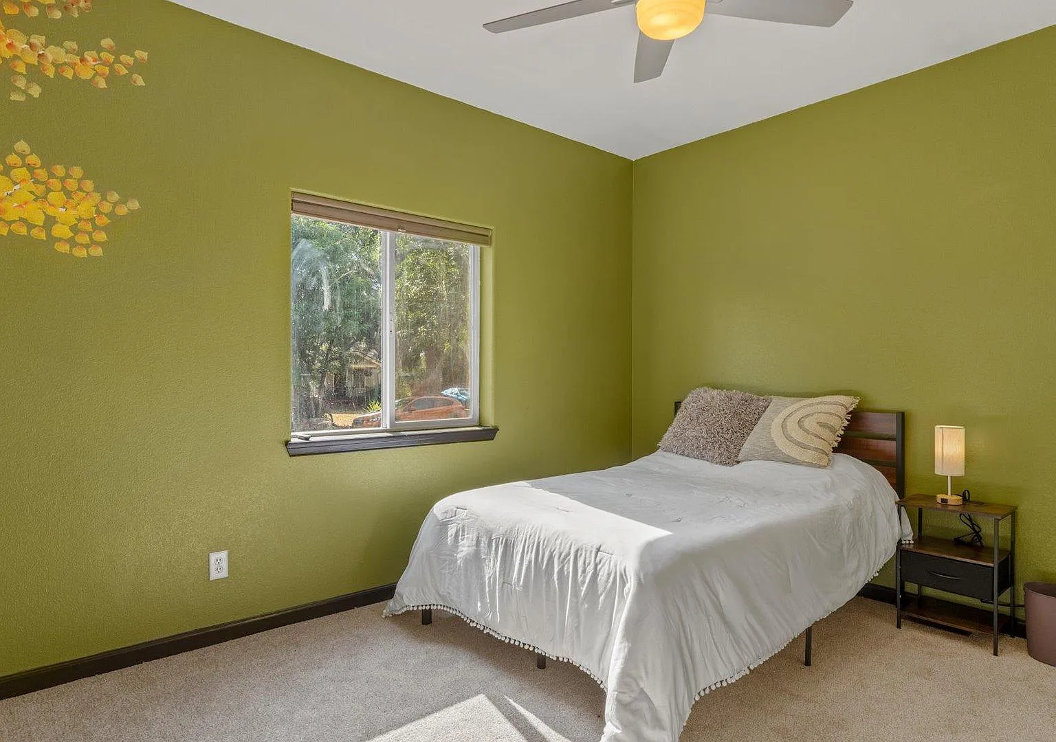 4 bed, 4.0 bath, 3238 sqft, $1,057 — Photo 4