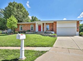 3905 Roundtable Ct, Saint Louis, MO 63129