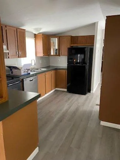 3 bed, $1,350 — Photo 4
