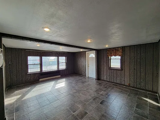 Rented by E Realty International Corp | media 8