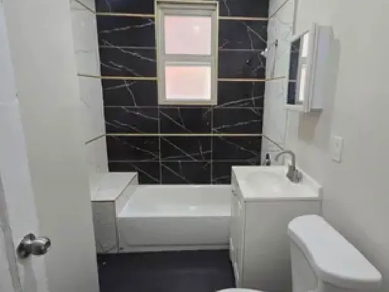 81 Montgomery Ave #2F — Photo 3