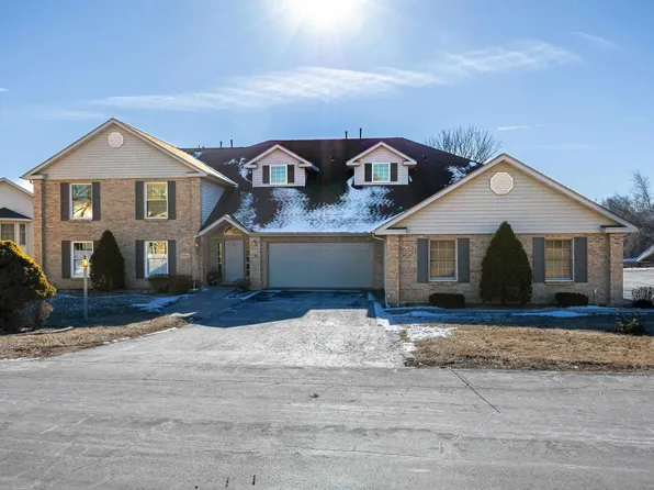 3274 Lake Ridge Dr APT D, Dubuque, IA 52003