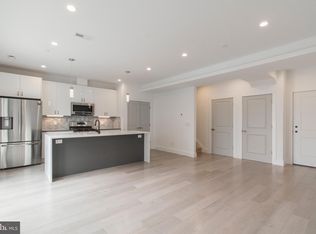 1113 Leopard St #3, Philadelphia, PA 19123