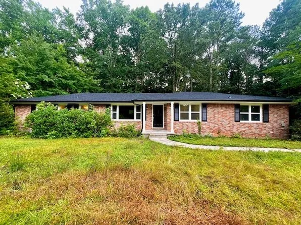 5933 Old Stone Mountain Rd, Stone Mountain, GA 30087