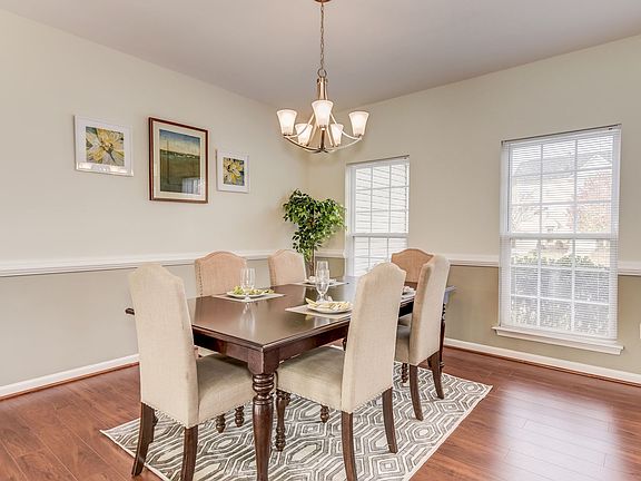 Separate formal Dining