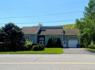 121 Leblond St, Edmundston, NB E3V 4K9
