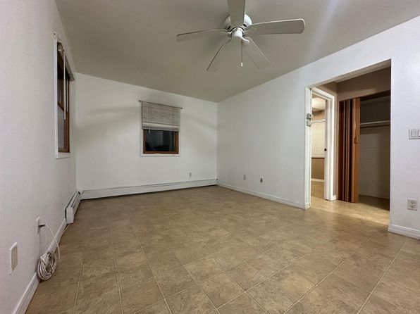 (undisclosed Address)