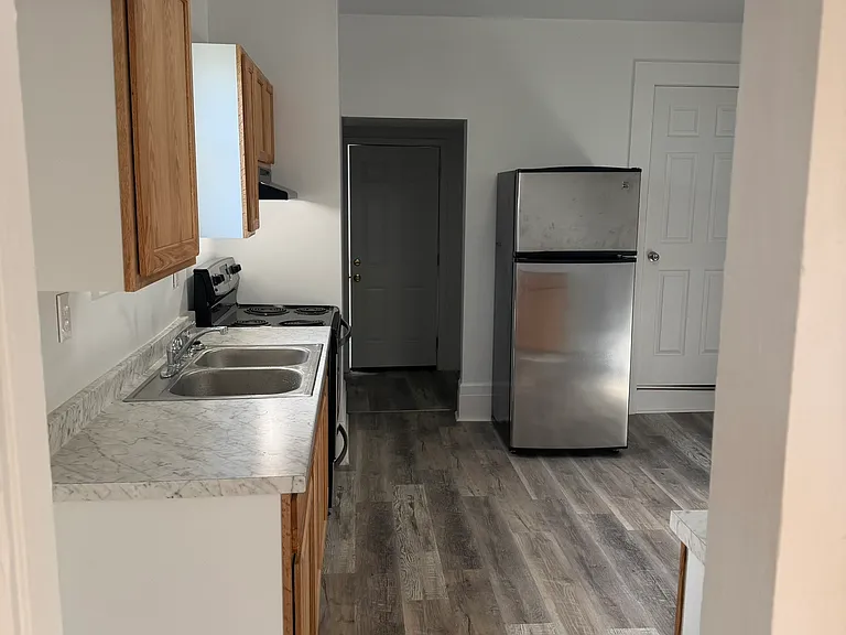 1144 Adams St — Photo 9