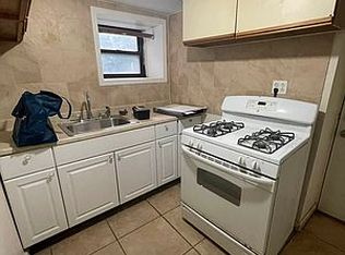 36-50 32nd St #1, Astoria, NY 11106