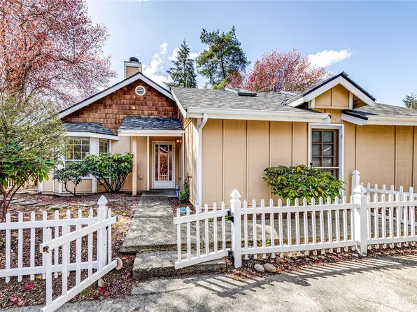 9103 182nd Avenue NE, Redmond, WA 98052