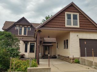 1527 W 3rd St, Red Wing, MN 55066