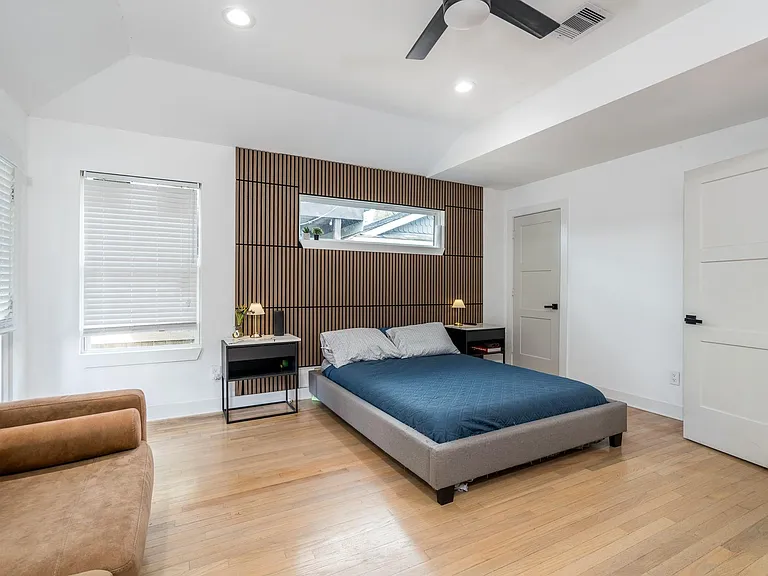 810 Jerry St — Photo 11
