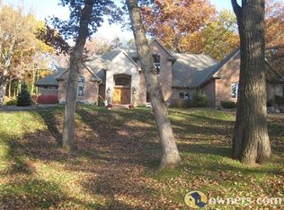 2891 Bridle Ct, Lake Geneva, WI 53147