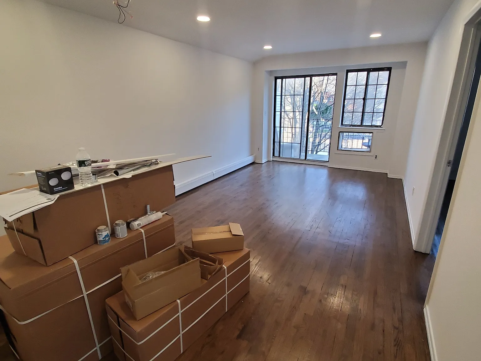 3 bed, $3,850 — Photo 2