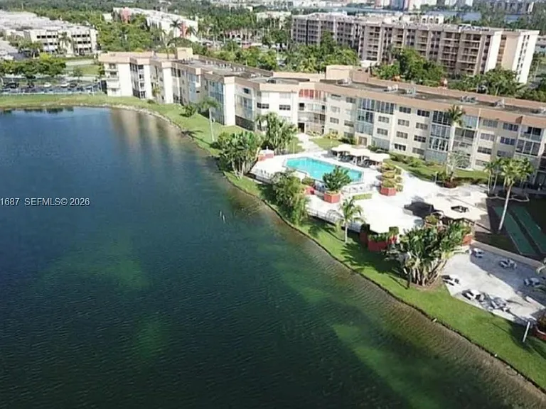 1075 NE Miami Gardens Dr #708 — Photo 26