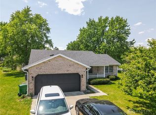 3244 Magnolia Dr, Troy, OH