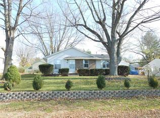 1206 N Lake Vista Dr, Crawfordsville, IN 47933
