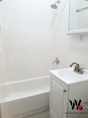 Rented by Warren T Real Estate Corp. | media 21