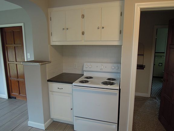 5th image of 1165 Lexington Ave