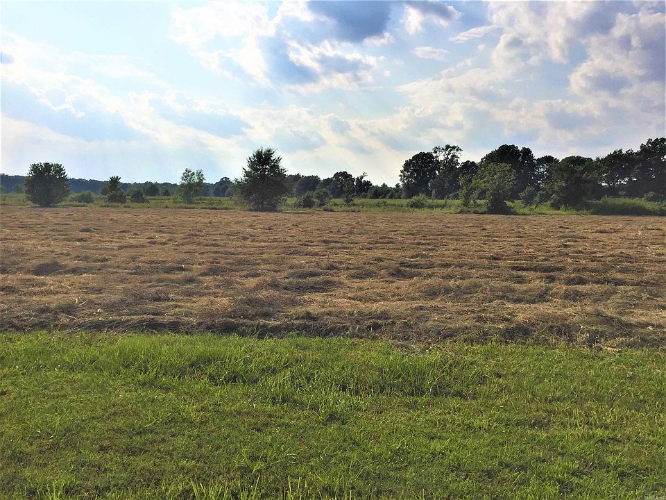 1st image of 303 Mound View Dr