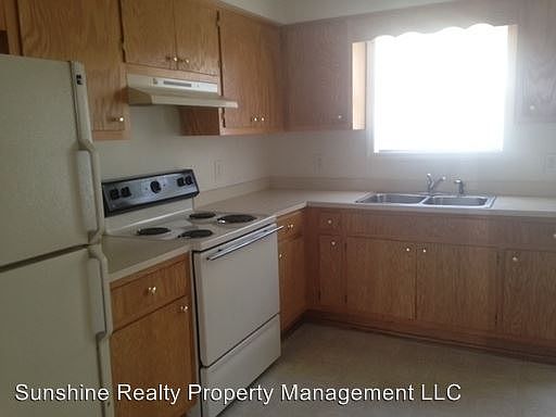 2nd image of 614 E Parker St APT Q