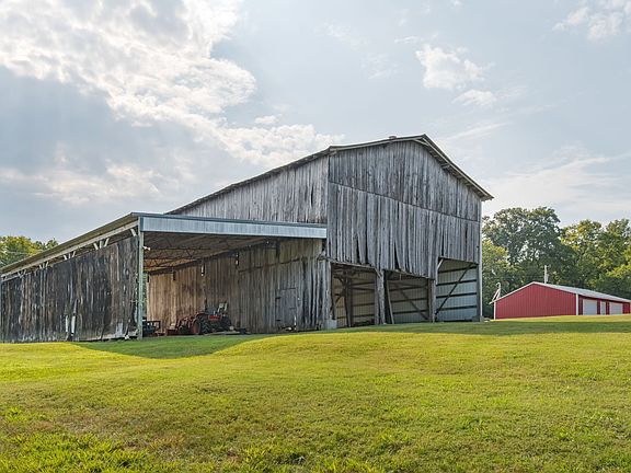 2nd image of 2868 Pullens Mill Rd