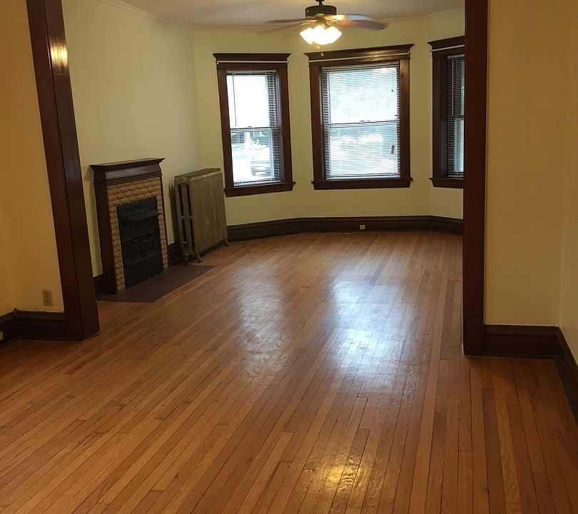 1st image of 200 N Marion St #200.1