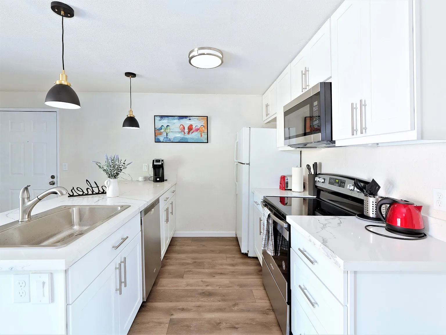 2 bed, 884 sqft, $1,999 — Photo 4