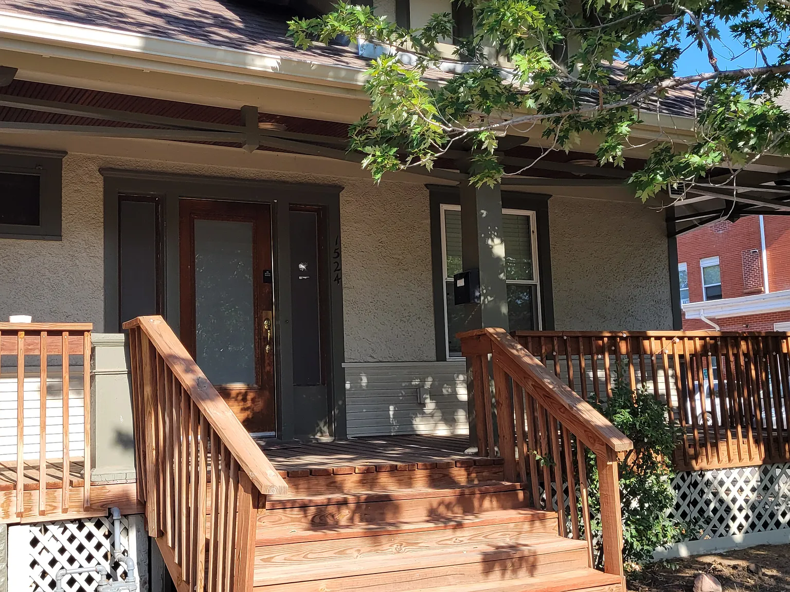 5 bed, 2050 sqft, $2,200 — Photo 1