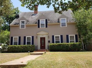 1210 E Leon St, Gatesville, TX 76528